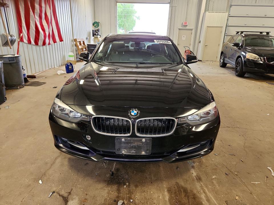 2013 Bmw 328 მანქანა იყიდება აუქციონზე, vin: WBA3B3C52DF537906, აუქციონის ნომერი: 59793206