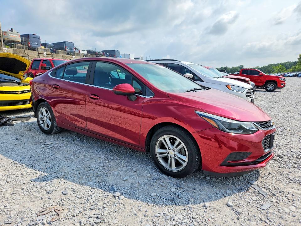 62575286 :رقم المزاد ، 1G1BE5SM4H7139857 vin ، 2017 Chevrolet Cruze مزاد بيع