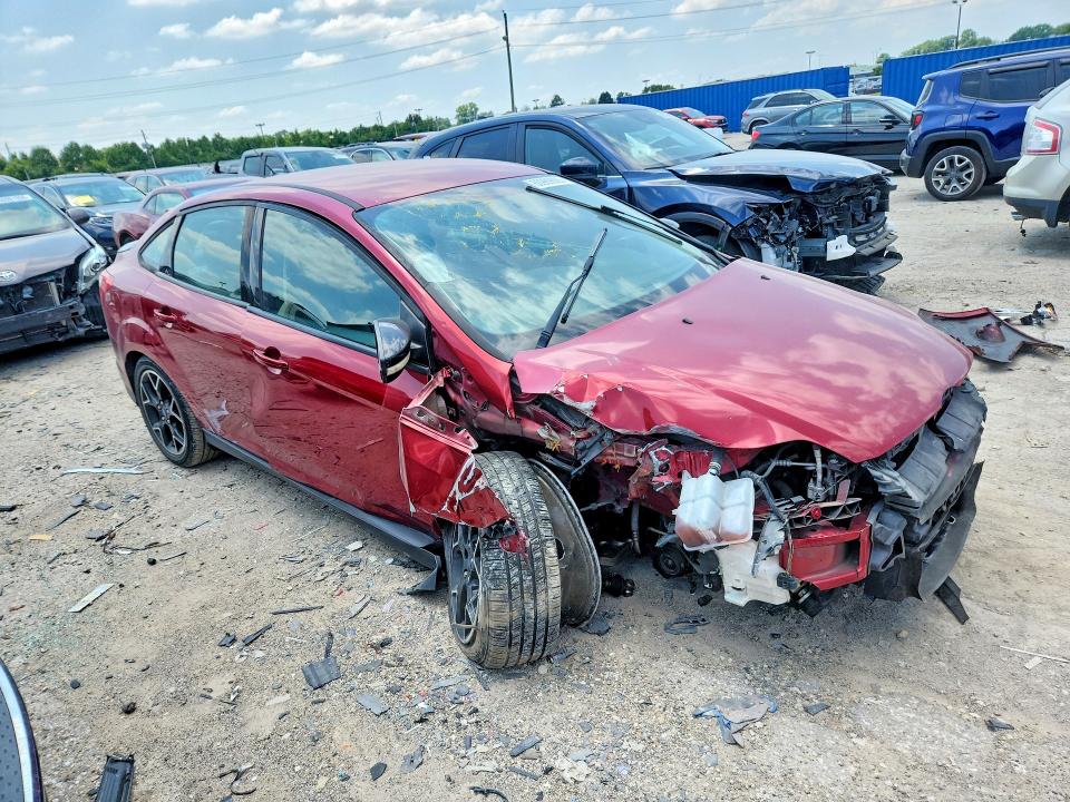60989926 :رقم المزاد ، 1FADP3F27EL397760 vin ، 2014 Ford Focus مزاد بيع