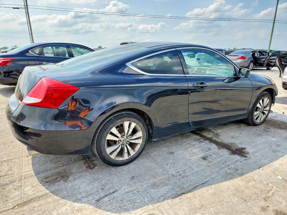 62303896 :رقم المزاد ، 1HGCS1B35CA023875 vin ، 2012 Honda Accord مزاد بيع