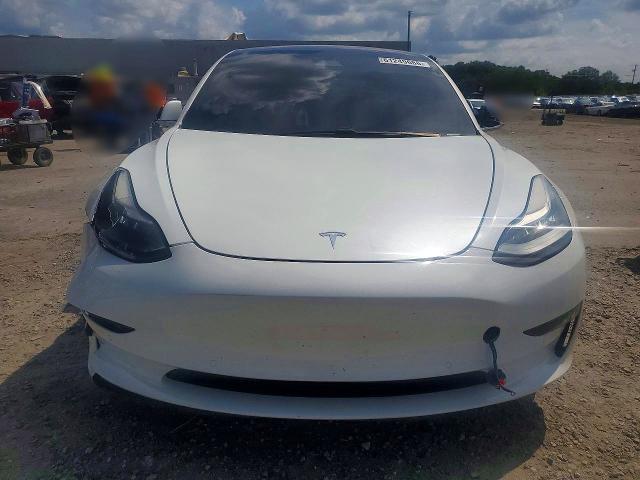 61249686 :رقم المزاد ، 5YJ3E1EA4JF161539 vin ، 2018 Tesla Model 3 مزاد بيع