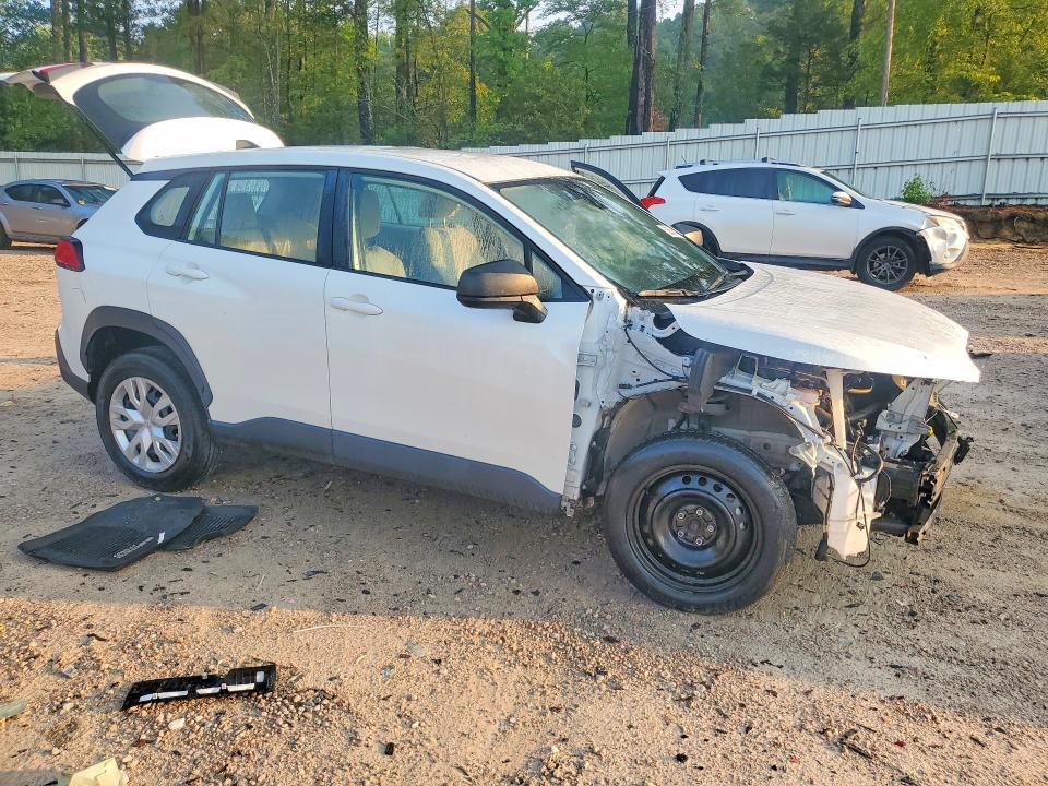 62668476 :رقم المزاد ، 7MUAAAAG3NV006159 vin ، 2022 Toyota Corolla Cross مزاد بيع