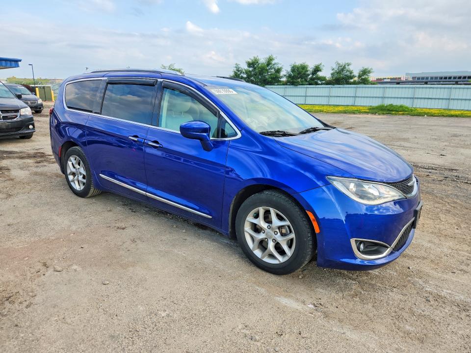 Продаж на аукціоні авто 2019 Chrysler Pacifica, vin: 2C4RC1EG5KR686944, номер лоту: 59810996
