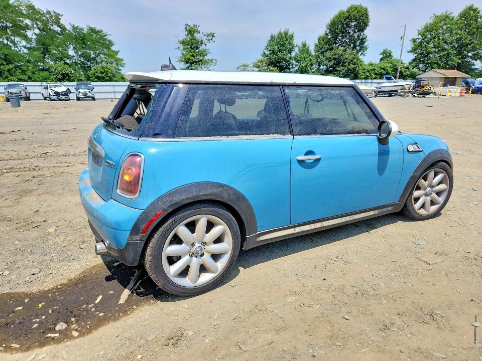 Продаж на аукціоні авто 2010 Mini Cooper, vin: WMWMF3C51ATZ22704, номер лоту: 61298476