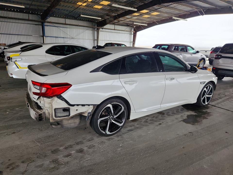 60651326 :رقم المزاد ، 1HGCV1F31MA056262 vin ، 2021 Honda Accord مزاد بيع