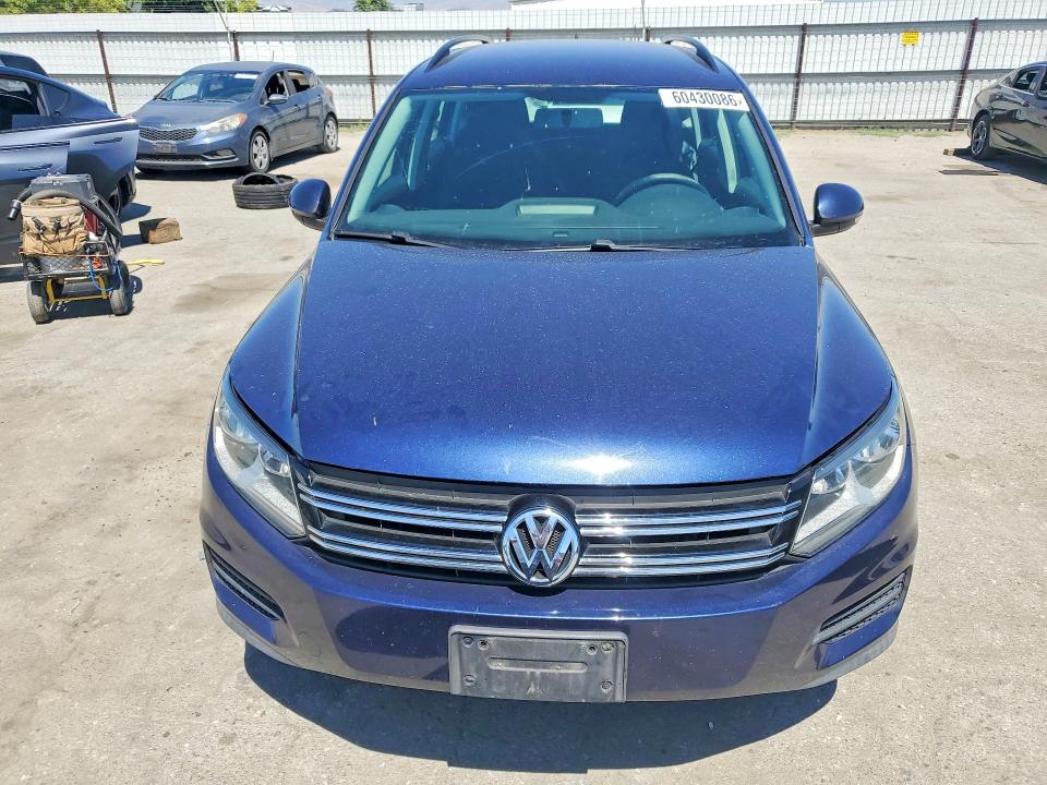 60430086 :رقم المزاد ، WVGAV7AX6FW524233 vin ، 2015 Volkswagen Tiguan مزاد بيع