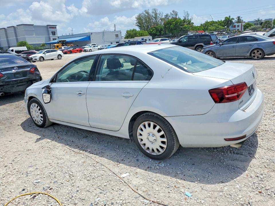 62039696 :رقم المزاد ، 3VW2B7AJ3HM223173 vin ، 2017 Volkswagen Jetta مزاد بيع