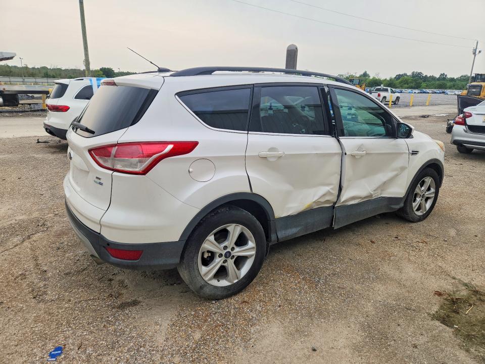 2015 Ford Escape მანქანა იყიდება აუქციონზე, vin: 1FMCU9GX5FUA72334, აუქციონის ნომერი: 62421626