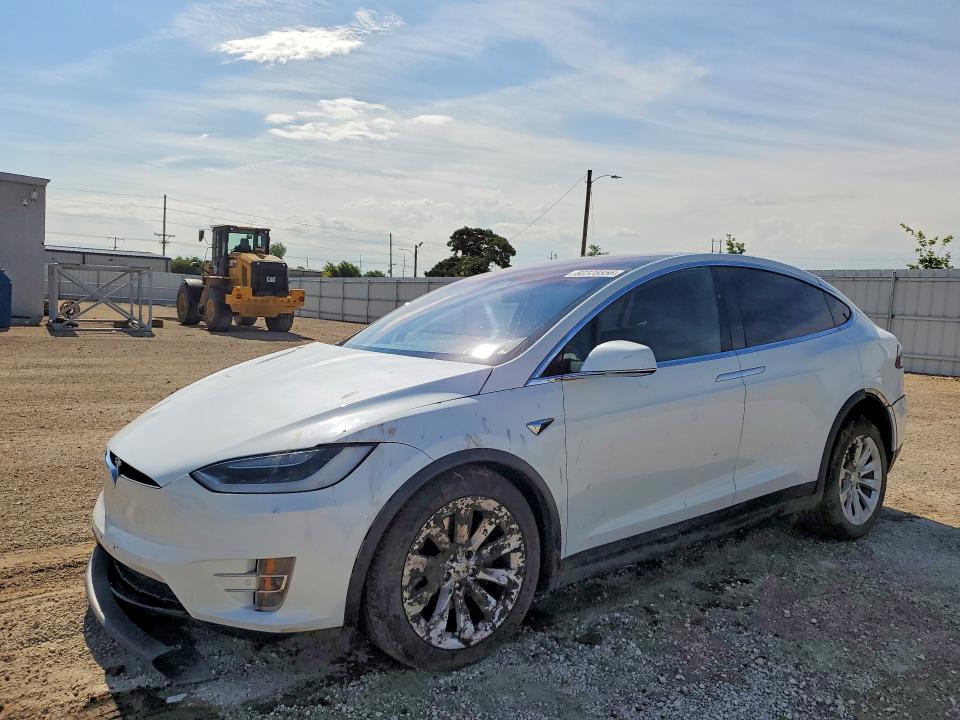 Продаж на аукціоні авто 2018 Tesla Model X, vin: 5YJXCDE24JF104033, номер лоту: 60328856