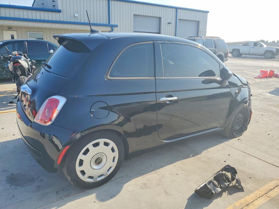 62666096 :رقم المزاد ، 3C3CFFAR4GT143188 vin ، 2016 Fiat 500 مزاد بيع
