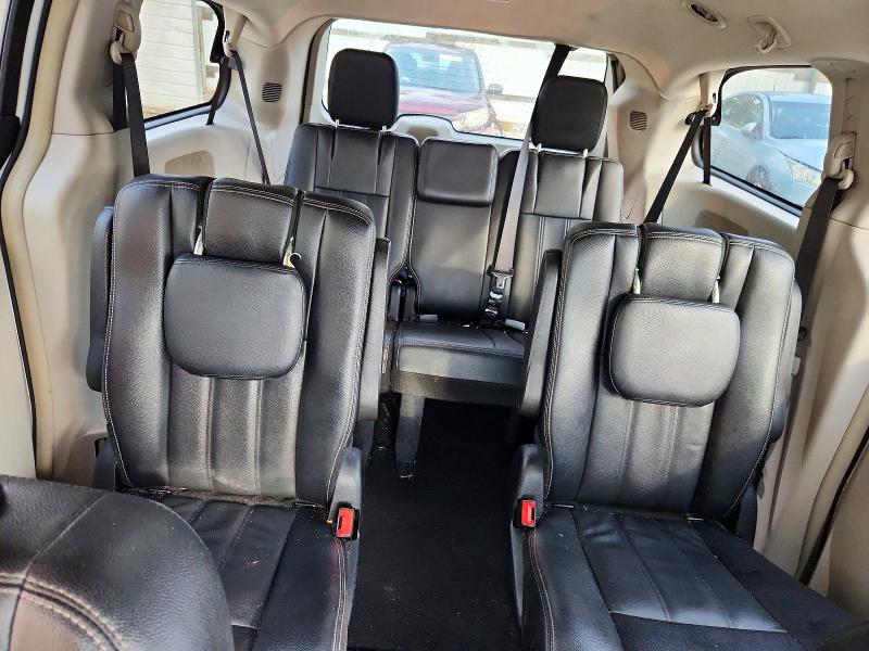 62201936 :رقم المزاد ، 2C4RC1BG0GR157767 vin ، 2016 Chrysler Town & Country مزاد بيع