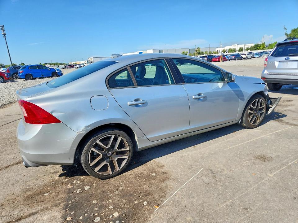 2017 Volvo S60 მანქანა იყიდება აუქციონზე, vin: YV126MFL4H2431418, აუქციონის ნომერი: 59691016