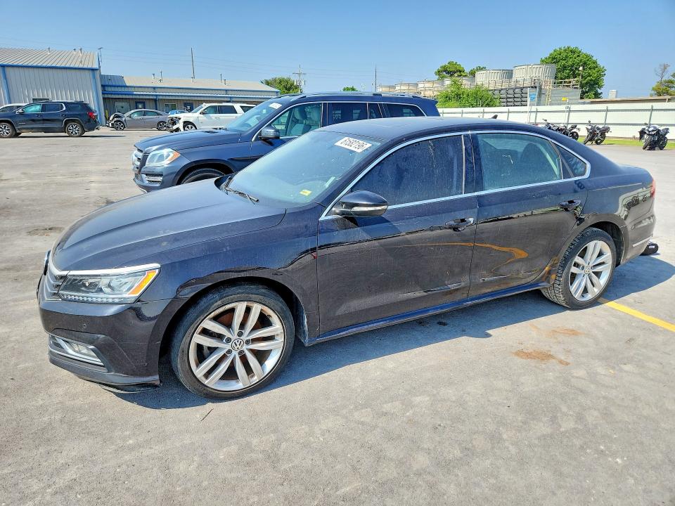 Auction sale of the 2018 Volkswagen Passat, vin: 1VWBA7A36JC009807, lot number: 61582196