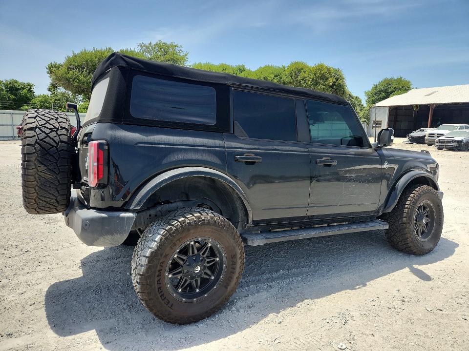 Продаж на аукціоні авто 2022 Ford Bronco, vin: 1FMDE5BH3NLB16362, номер лоту: 61994816