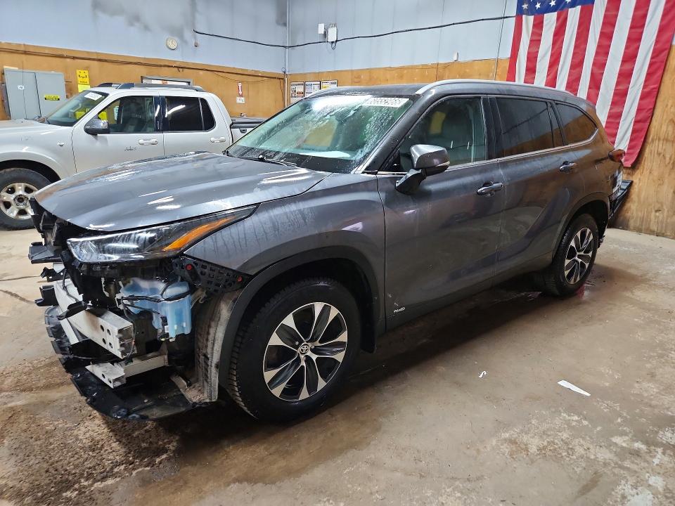 2024 Toyota Highlander Hybrid მანქანა იყიდება აუქციონზე, vin: 5TDKBRCH4RS630784, აუქციონის ნომერი: 60552966