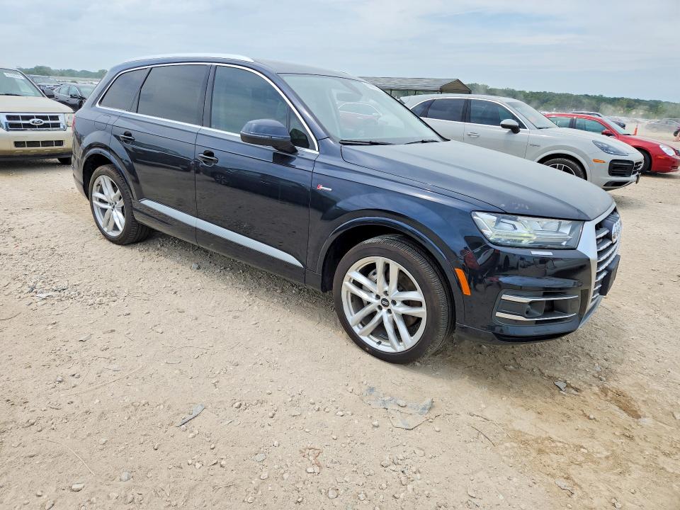 61882756 :رقم المزاد ، WA1VAAF76HD056701 vin ، 2017 Audi Q7 مزاد بيع
