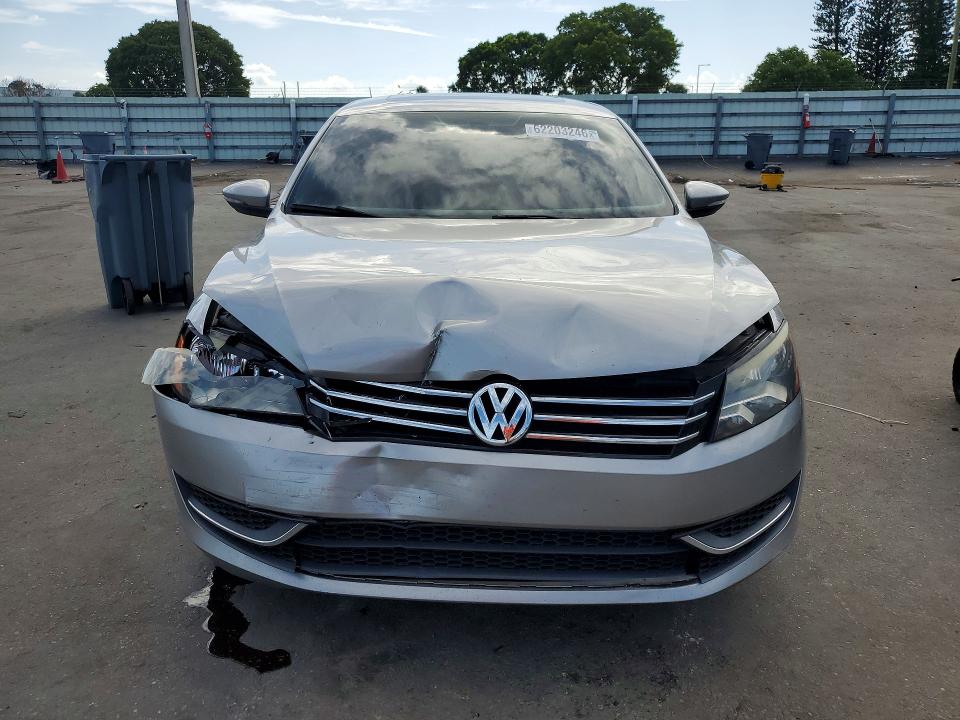 62203246 :رقم المزاد ، 1VWBP7A32CC054468 vin ، 2012 Volkswagen Passat مزاد بيع