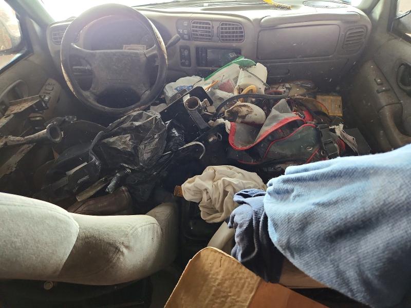 Продаж на аукціоні авто 1998 Chevrolet Blazer, vin: 1GNDT13W8W2208632, номер лоту: 61491716