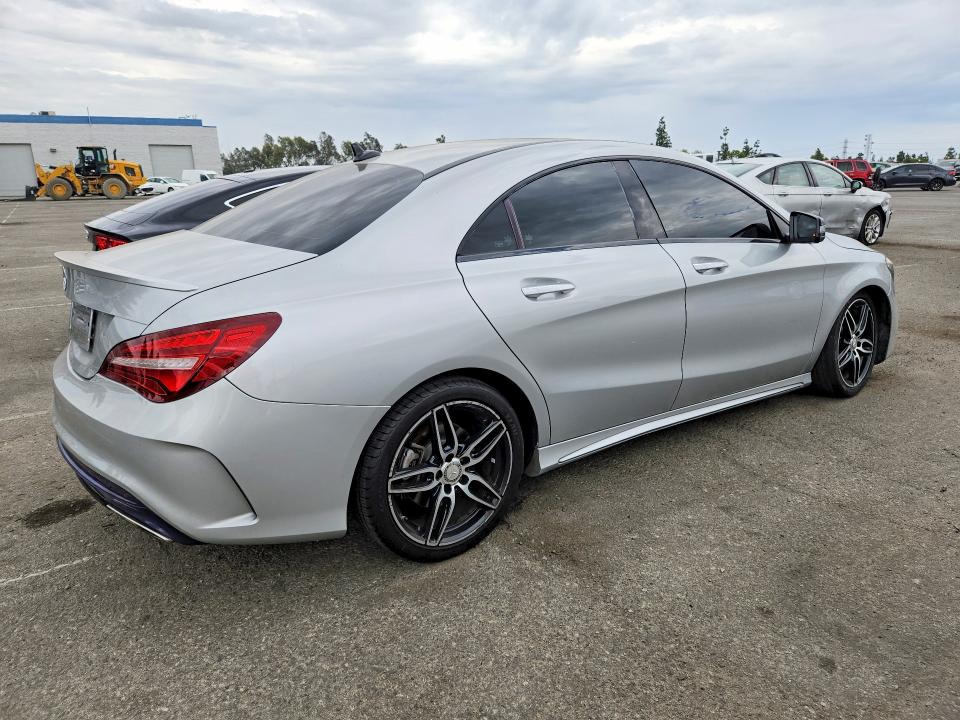 Продажа на аукционе авто 2018 Mercedes-benz Cla, vin: WDDSJ4EB3JN515964, номер лота: 61091706