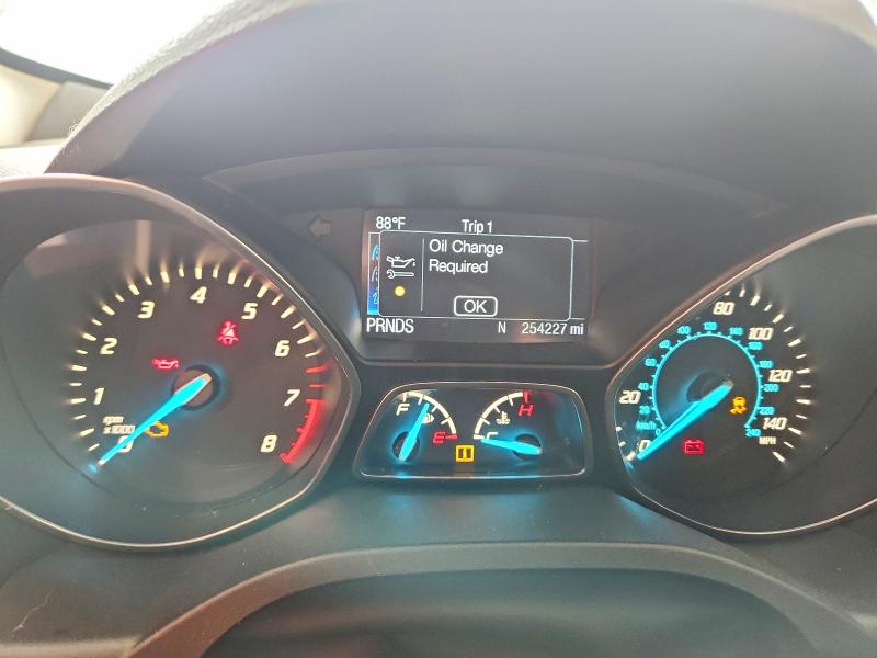 Продажа на аукционе авто 2016 Ford Escape, vin: 1FMCU0F70GUC42369, номер лота: 62137336