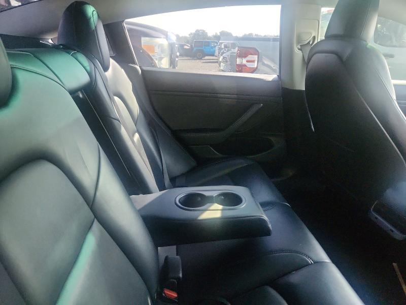 60607056 :رقم المزاد ، 5YJ3E1EA2KF397155 vin ، 2019 Tesla Model 3 مزاد بيع