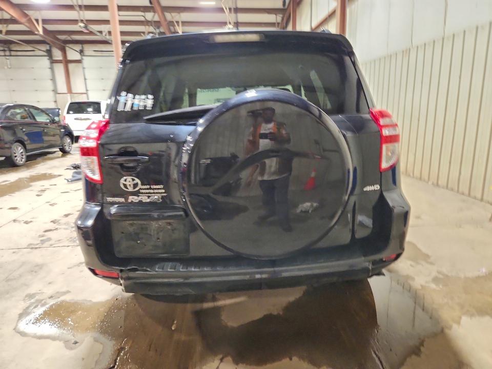 2010 Toyota Rav4 მანქანა იყიდება აუქციონზე, vin: JTMBF4DV5AD036667, აუქციონის ნომერი: 62636726