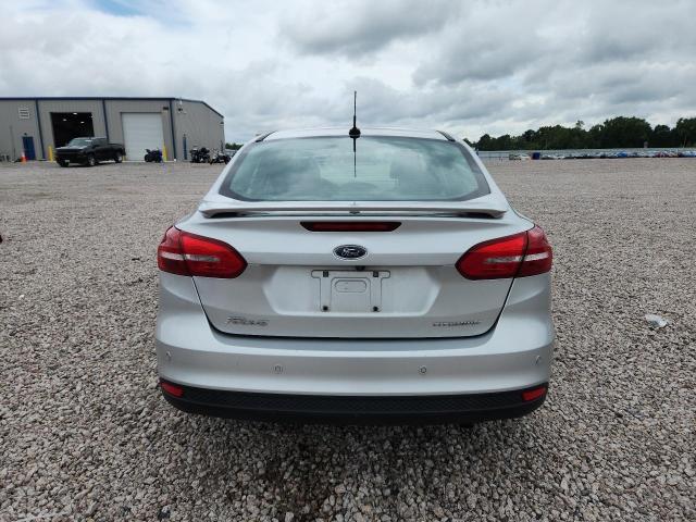 60453956 :رقم المزاد ، 1FADP3J20HL229115 vin ، 2017 Ford Focus مزاد بيع