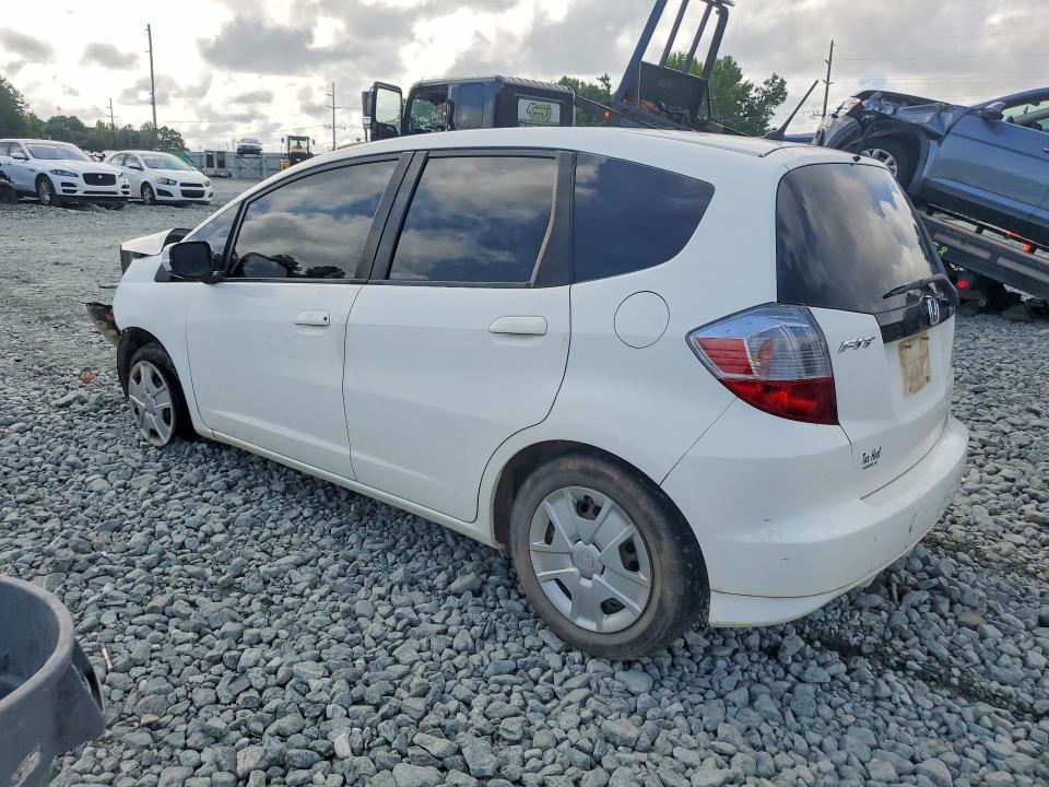 60811656 :رقم المزاد ، JHMGE8H36DC061613 vin ، 2013 Honda Fit مزاد بيع