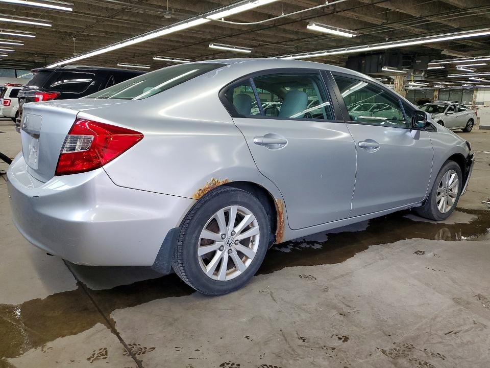 2012 Honda Civic მანქანა იყიდება აუქციონზე, vin: 2HGFB2F81CH519752, აუქციონის ნომერი: 60636936