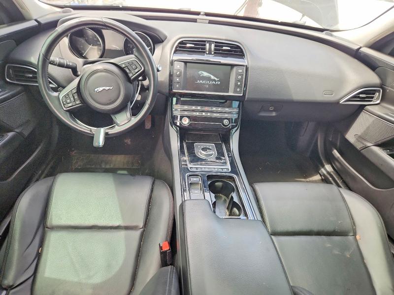61342106 :رقم المزاد ، SAJAR4FX1JCP39188 vin ، 2018 Jaguar Xe مزاد بيع
