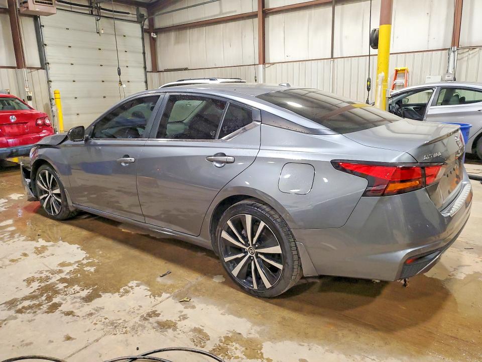 61389896 :رقم المزاد ، 1N4BL4CV0MN360169 vin ، 2021 Nissan Altima مزاد بيع