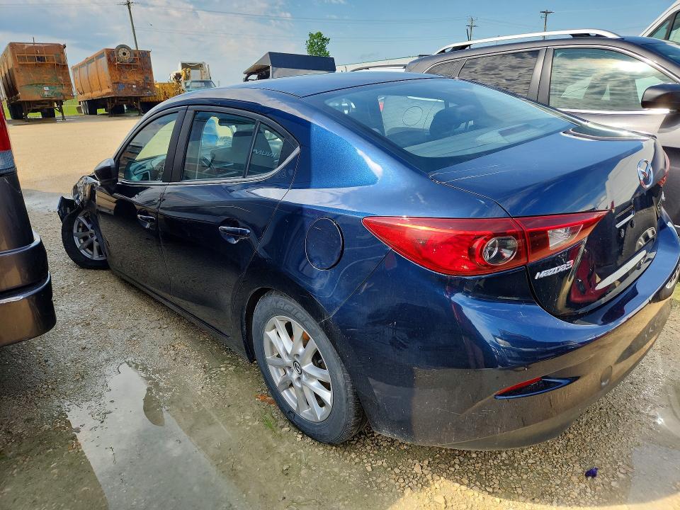 2018 Mazda 3 მანქანა იყიდება აუქციონზე, vin: JM1BN1V75J1165978, აუქციონის ნომერი: 57926556