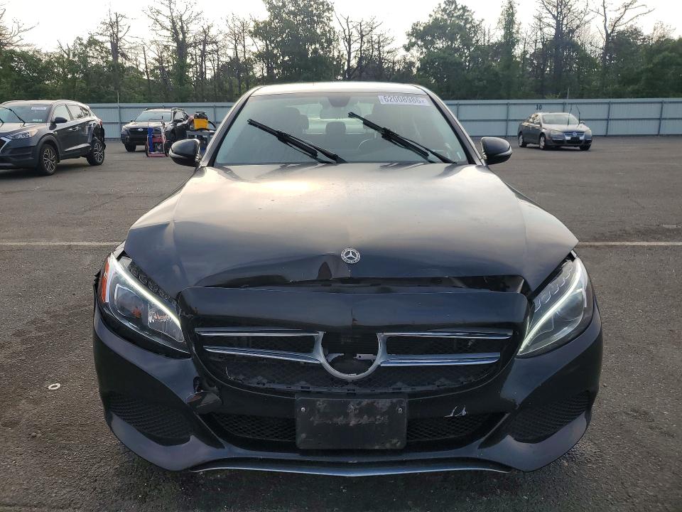 62008986 :رقم المزاد ، 55SWF4KB0JU259183 vin ، 2018 Mercedes-benz C مزاد بيع