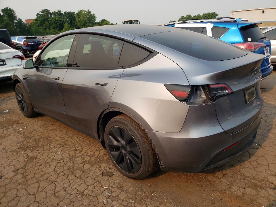 2024 Tesla Model Y მანქანა იყიდება აუქციონზე, vin: 7SAYGAEE3RF194761, აუქციონის ნომერი: 61022096