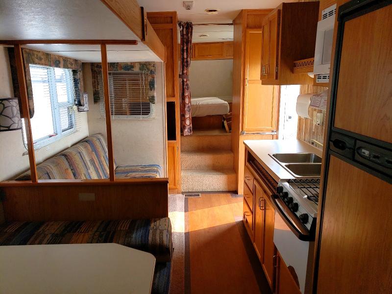 2002 Jayco Jay Trailers მანქანა იყიდება აუქციონზე, vin: 1UJCJ02N725E20091, აუქციონის ნომერი: 58824816