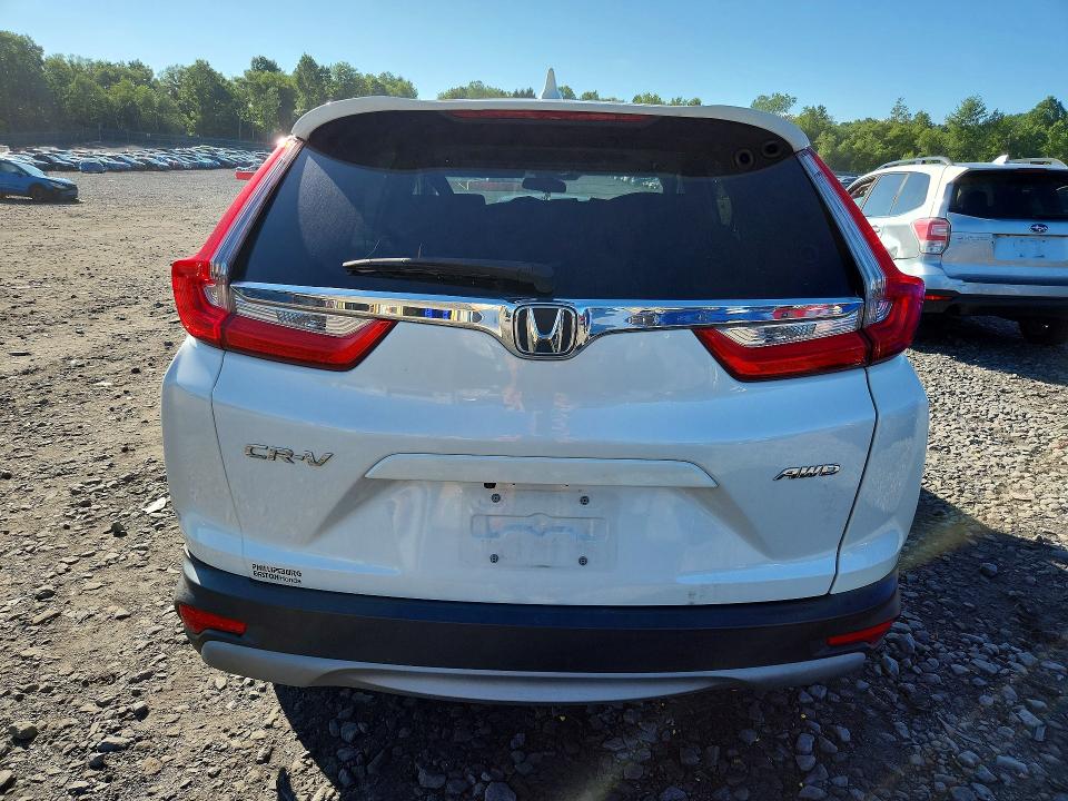 Продажа на аукционе авто 2018 Honda Cr-v, vin: 2HKRW2H55JH656913, номер лота: 58971296