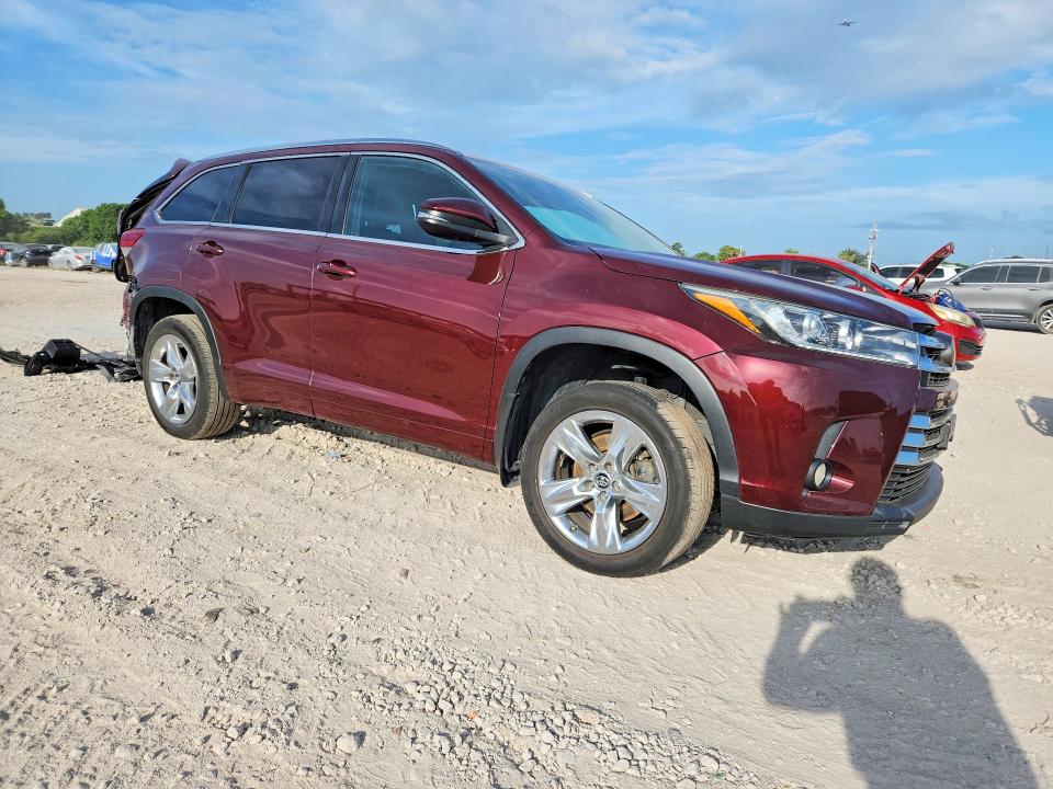 Продаж на аукціоні авто 2018 Toyota Highlander, vin: 5TDDZRFH6JS865742, номер лоту: 61999436