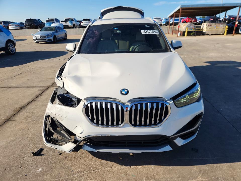 62807506 :رقم المزاد ، WBXJG7C0XM5U28156 vin ، 2021 Bmw X1 مزاد بيع