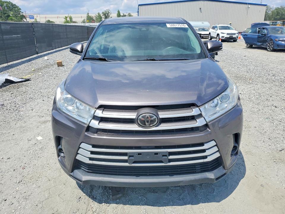 59917516 :رقم المزاد ، 5TDBZRFH4KS961295 vin ، 2019 Toyota Highlander مزاد بيع