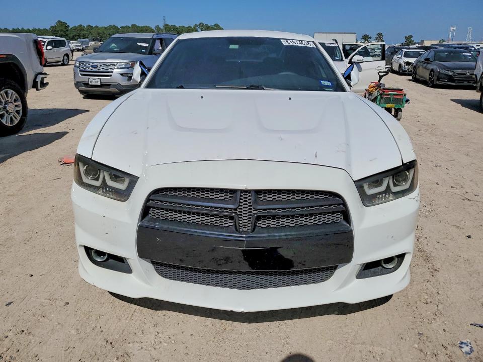 61874636 :رقم المزاد ، 2B3CL1CT0BH565185 vin ، 2011 Dodge Charger مزاد بيع