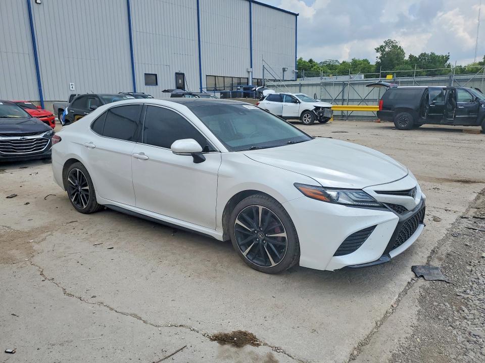 Продажа на аукционе авто 2019 Toyota Camry, vin: 4T1B61HK9KU832754, номер лота: 59770886