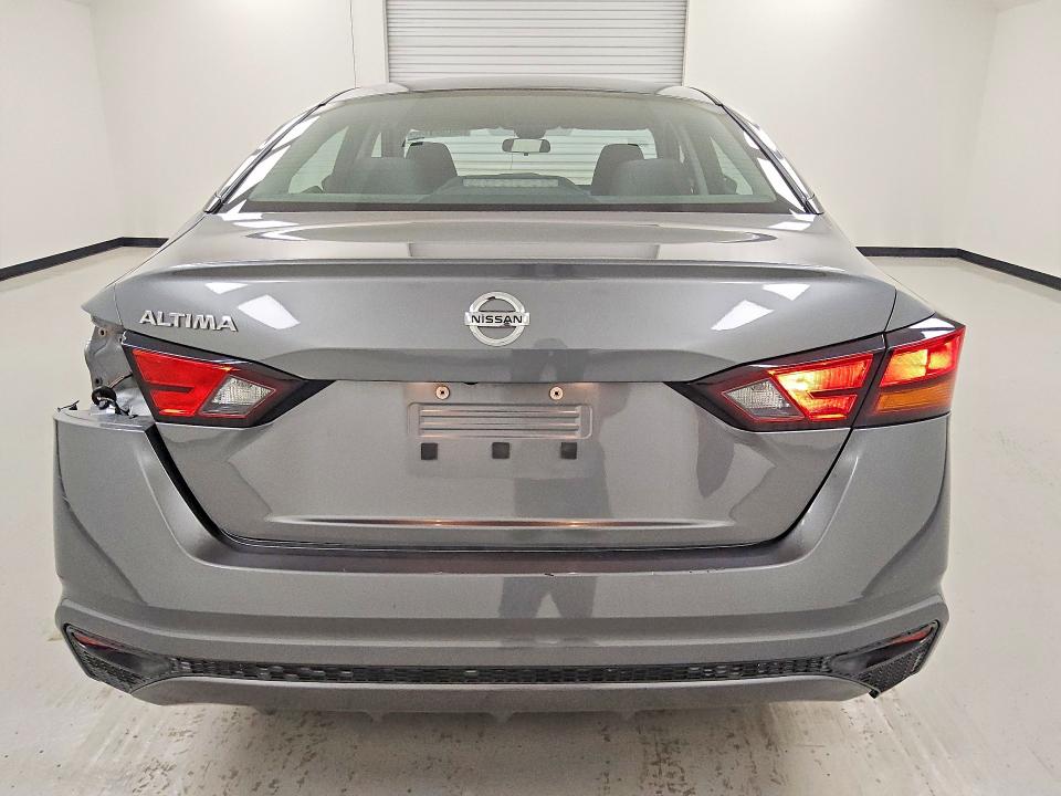 85605165 :رقم المزاد ، 1N4BL4BVXNN355595 vin ، 2022 Nissan Altima مزاد بيع
