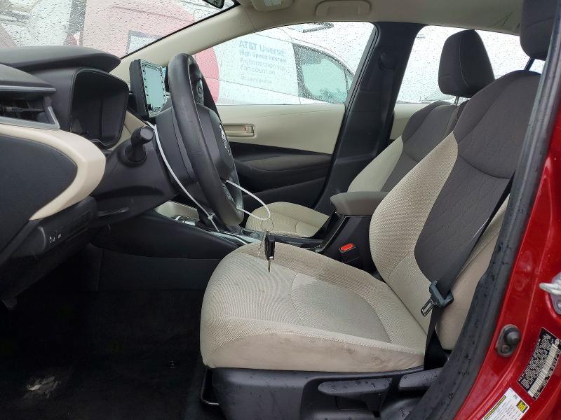 61356796 :رقم المزاد ، 5YFEPMAEXNP359324 vin ، 2022 Toyota Corolla مزاد بيع