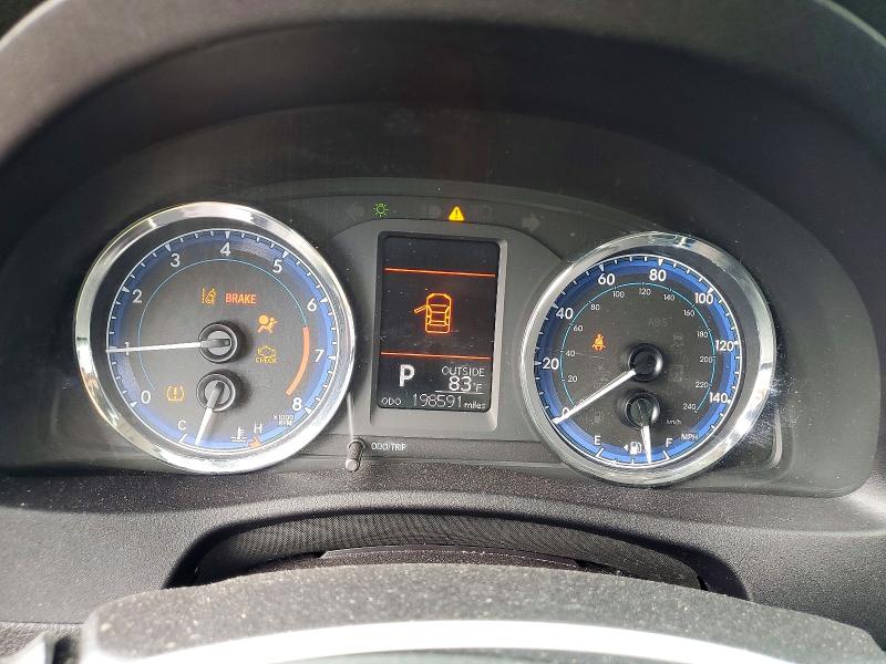 Продажа на аукционе авто 2018 Toyota Corolla, vin: 2T1BURHE5JC069548, номер лота: 63004486