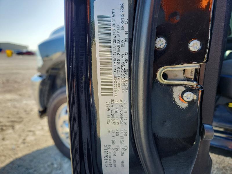 61440456 :رقم المزاد ، 3C63RRGJ7JG267064 vin ، 2018 Ram 3500 مزاد بيع
