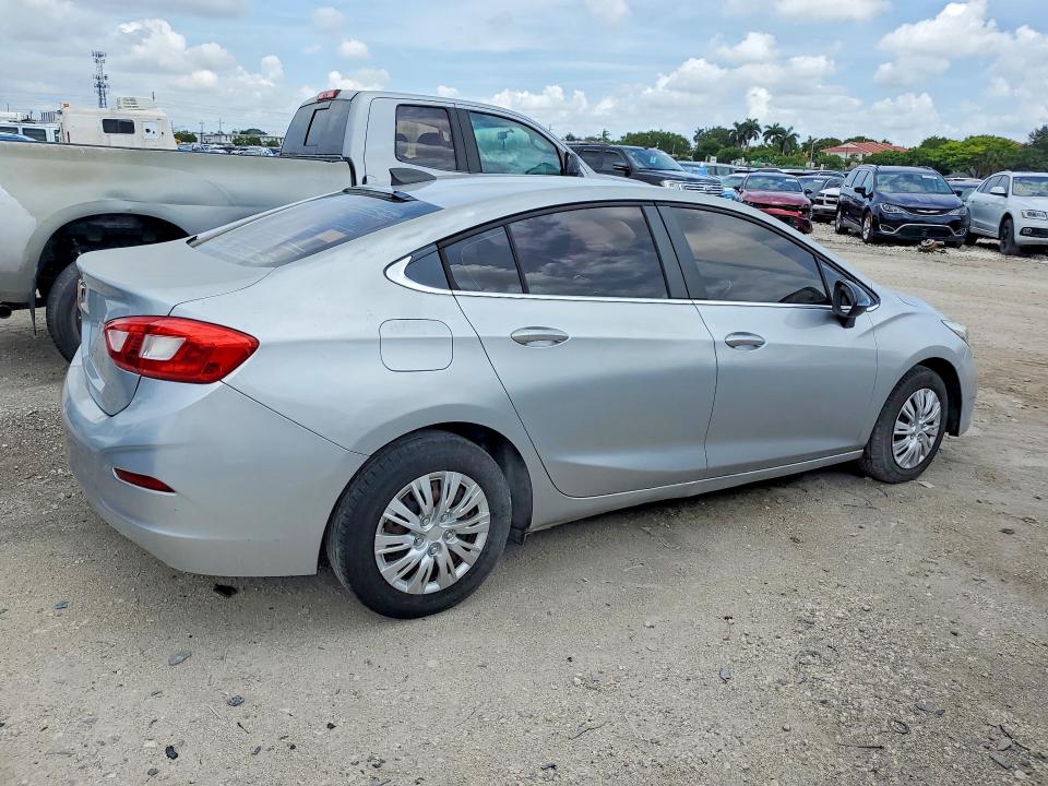2017 Chevrolet Cruze მანქანა იყიდება აუქციონზე, vin: 1G1BC5SMXH7258227, აუქციონის ნომერი: 62849356
