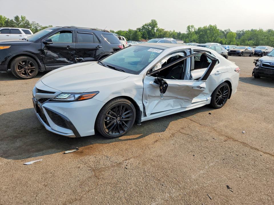 Продаж на аукціоні авто 2022 Toyota Camry, vin: 4T1K61BK8NU063371, номер лоту: 60601846