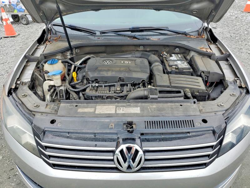 62328716 :رقم المزاد ، 1VWAT7A33EC065666 vin ، 2014 Volkswagen Passat مزاد بيع