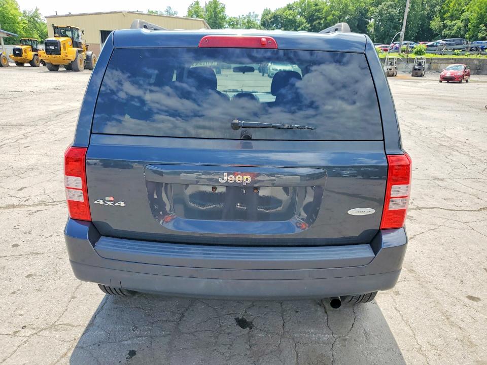 61759866 :رقم المزاد ، 1C4NJRFB9FD304400 vin ، 2015 Jeep Patriot مزاد بيع