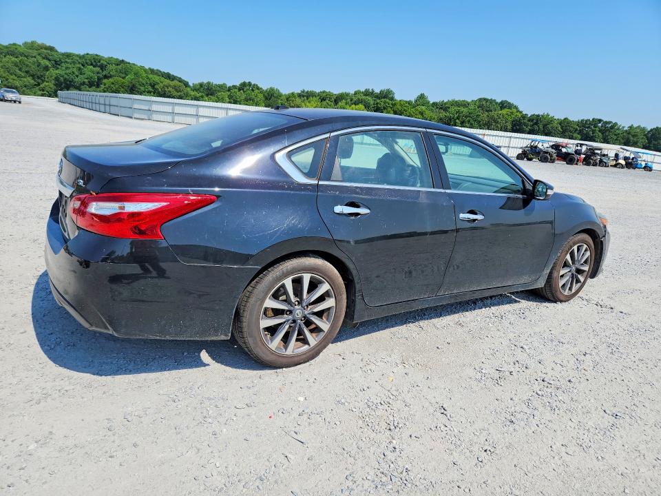 Продаж на аукціоні авто 2017 Nissan Altima, vin: 1N4AL3AP4HC198655, номер лоту: 59298816